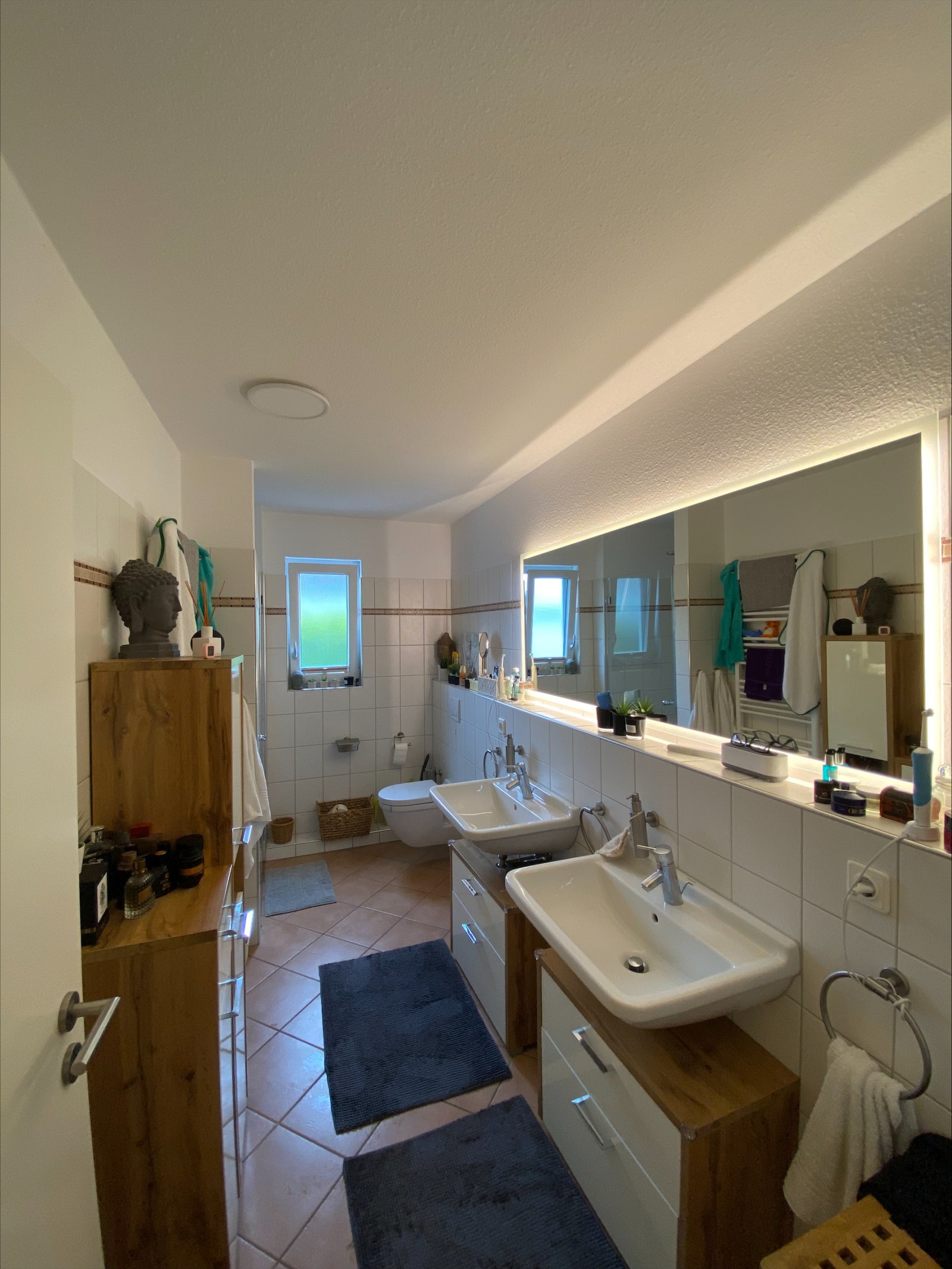 Moderne 3 Zimmer Wohnung mit großem Garten