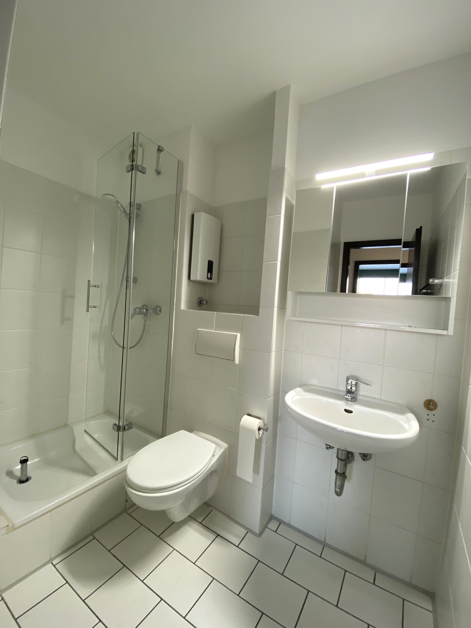 Frisch renovierte 3 Zimmer-Wohnung in Kaarst-Vorst