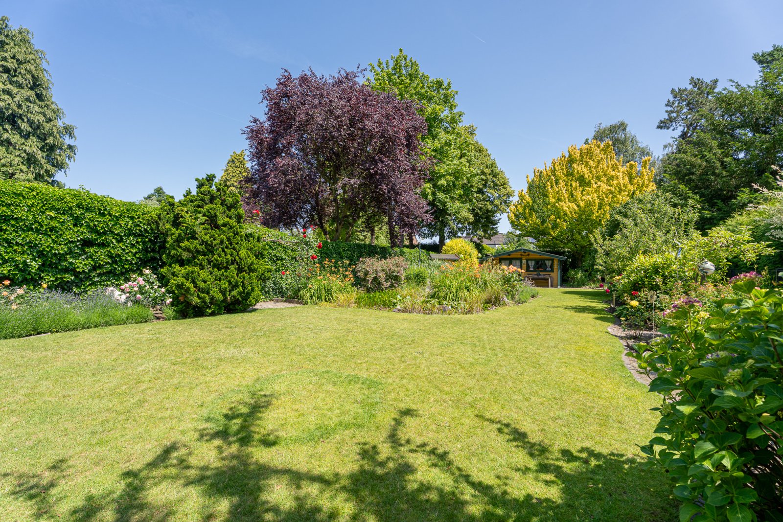 Doppelhaushälfte mit großem Garten in Korschenbroich-Herzbroich