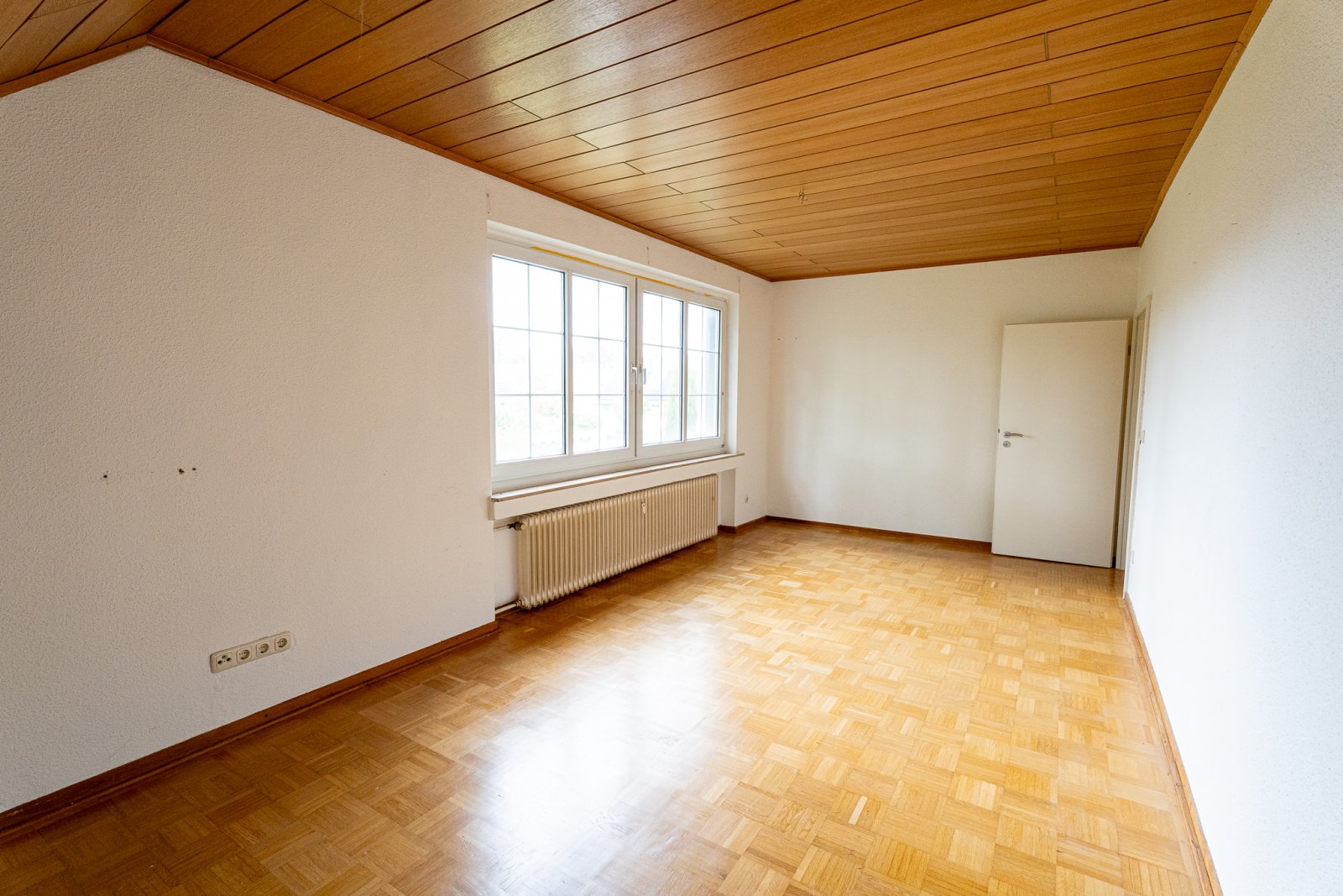 1-3 FH - ruhige Lage - Garage - vielseitig nutzbar & familienfreundlich