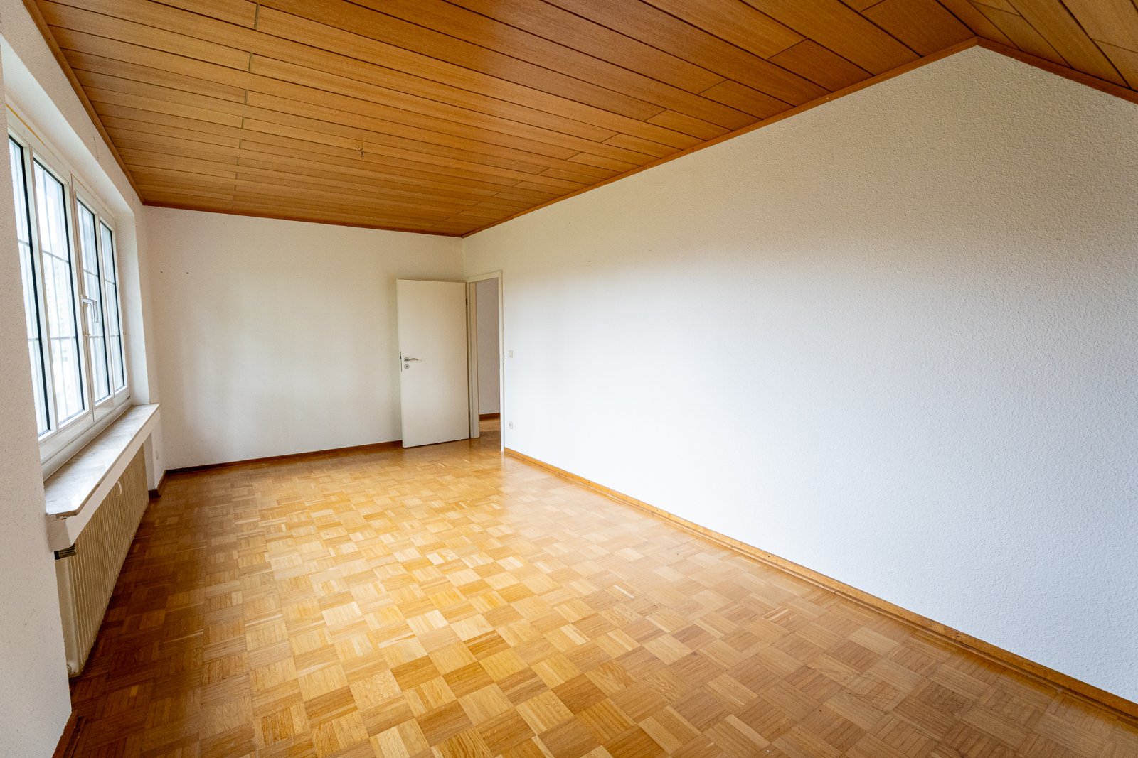 1-3 FH - ruhige Lage - Garage - vielseitig nutzbar & familienfreundlich