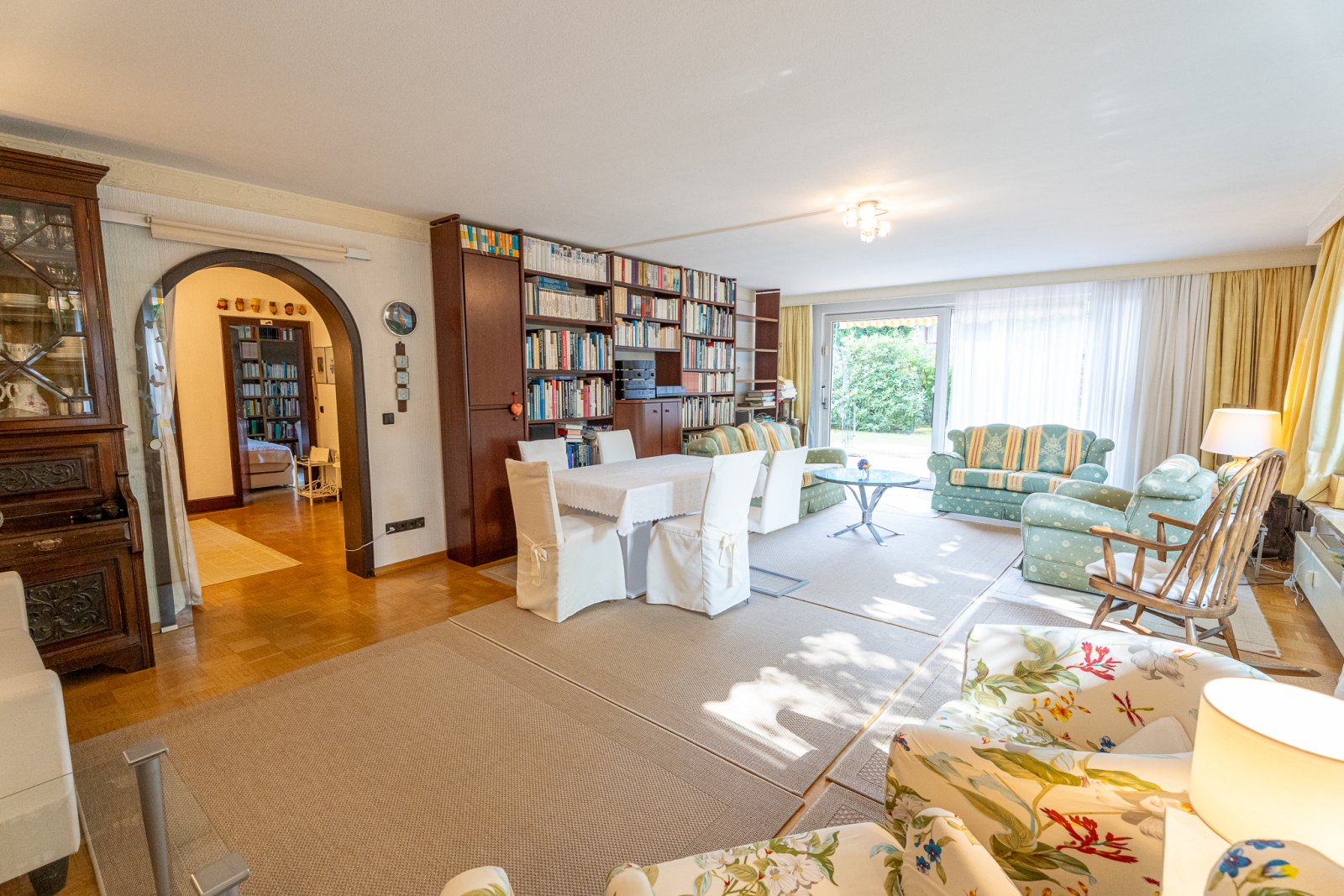 1-3 FH - ruhige Lage - Garage - vielseitig nutzbar & familienfreundlich