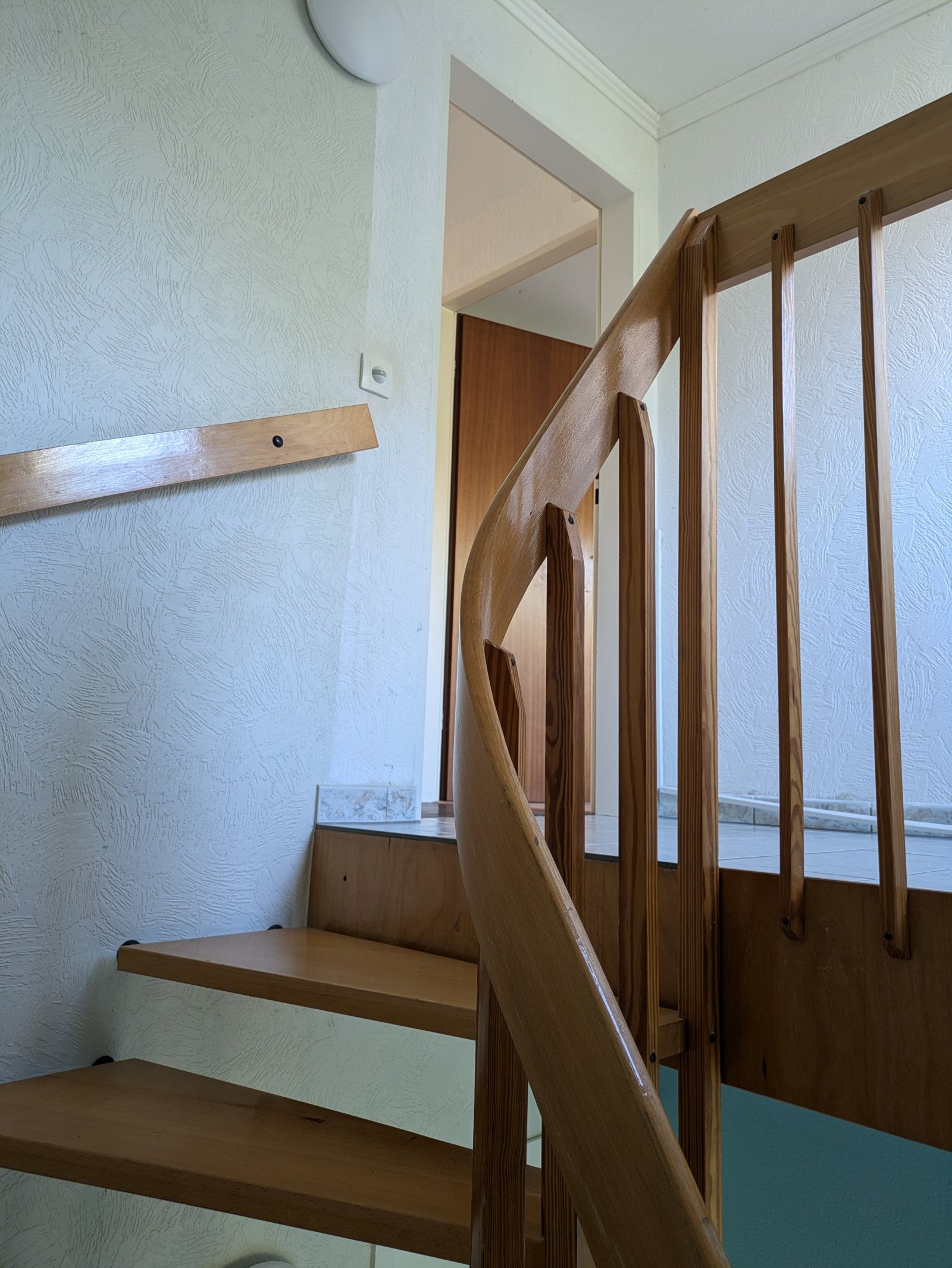 Reihenmittelhaus in Kaarst - ruhige Lage - Garage - Mehrgenerationenwohnen