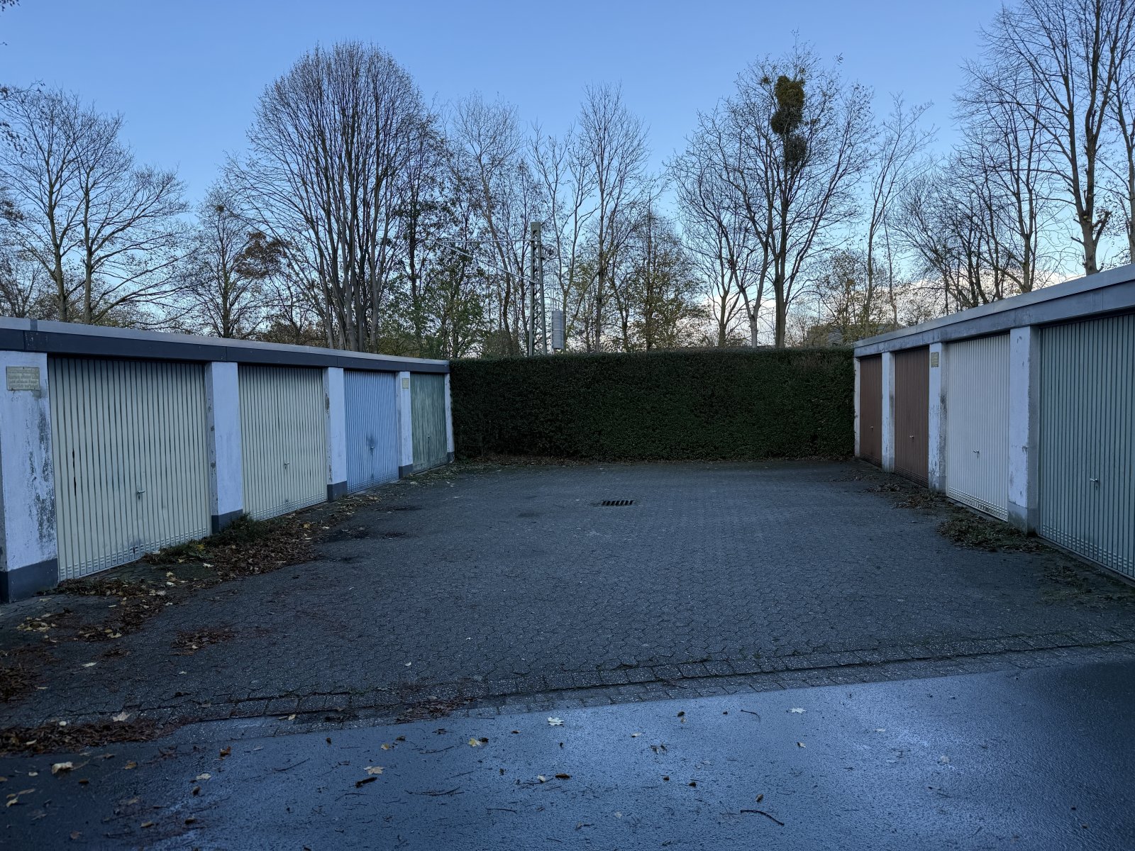 Reihenendhaus - Garten, Terrasse, Garage - mit Entwicklungspotential