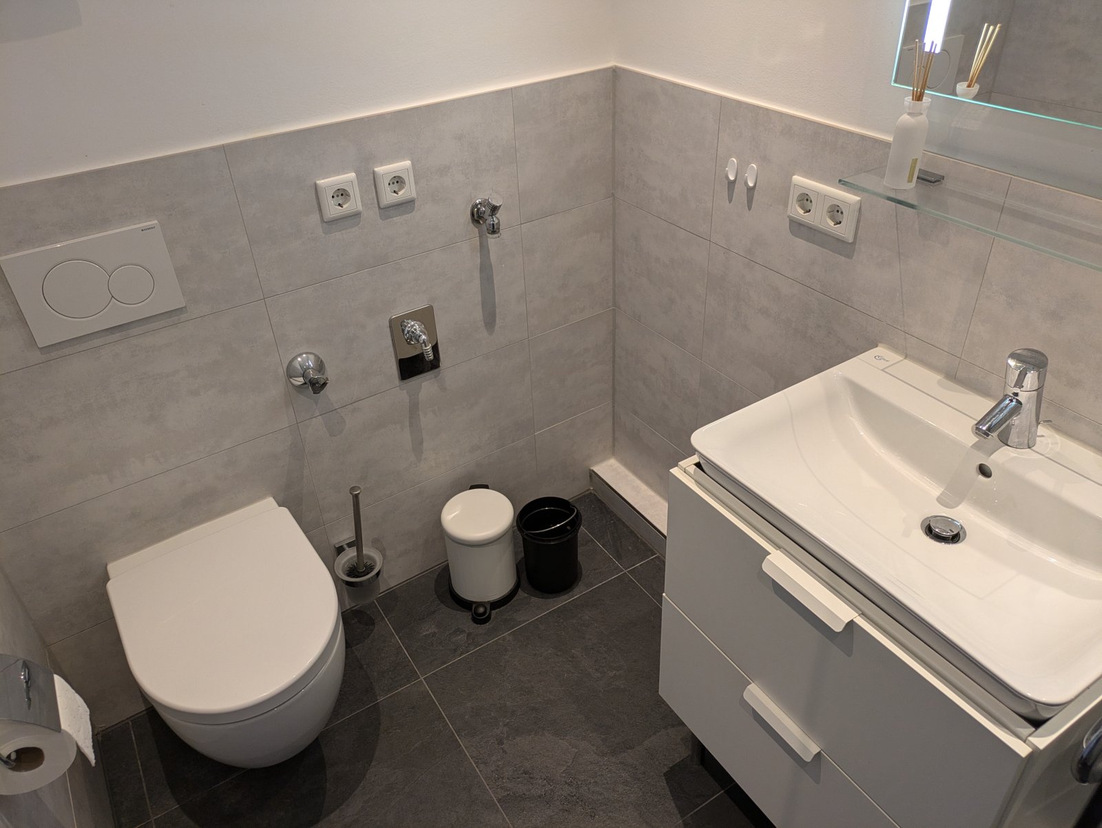 Reihenmittelhaus in Kaarst - ruhige Lage - Garage - Mehrgenerationenwohnen