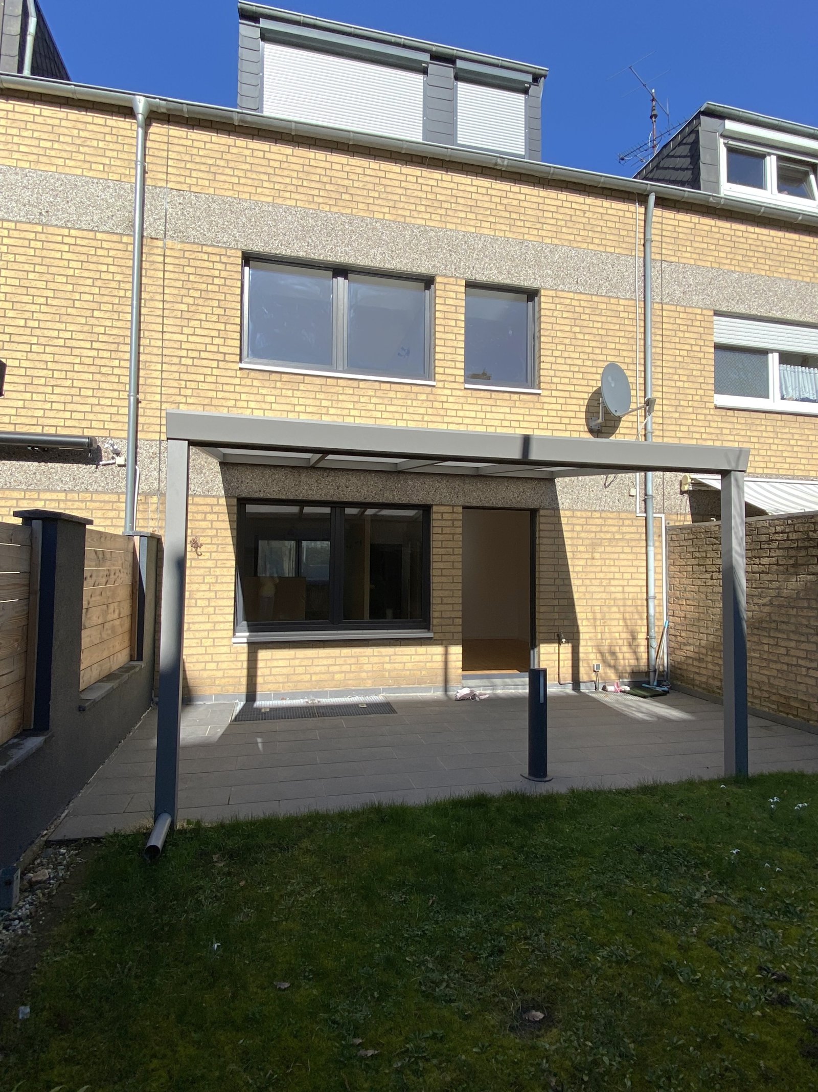 Reihenmittelhaus in Kaarst - ruhige Lage - Garage - Mehrgenerationenwohnen