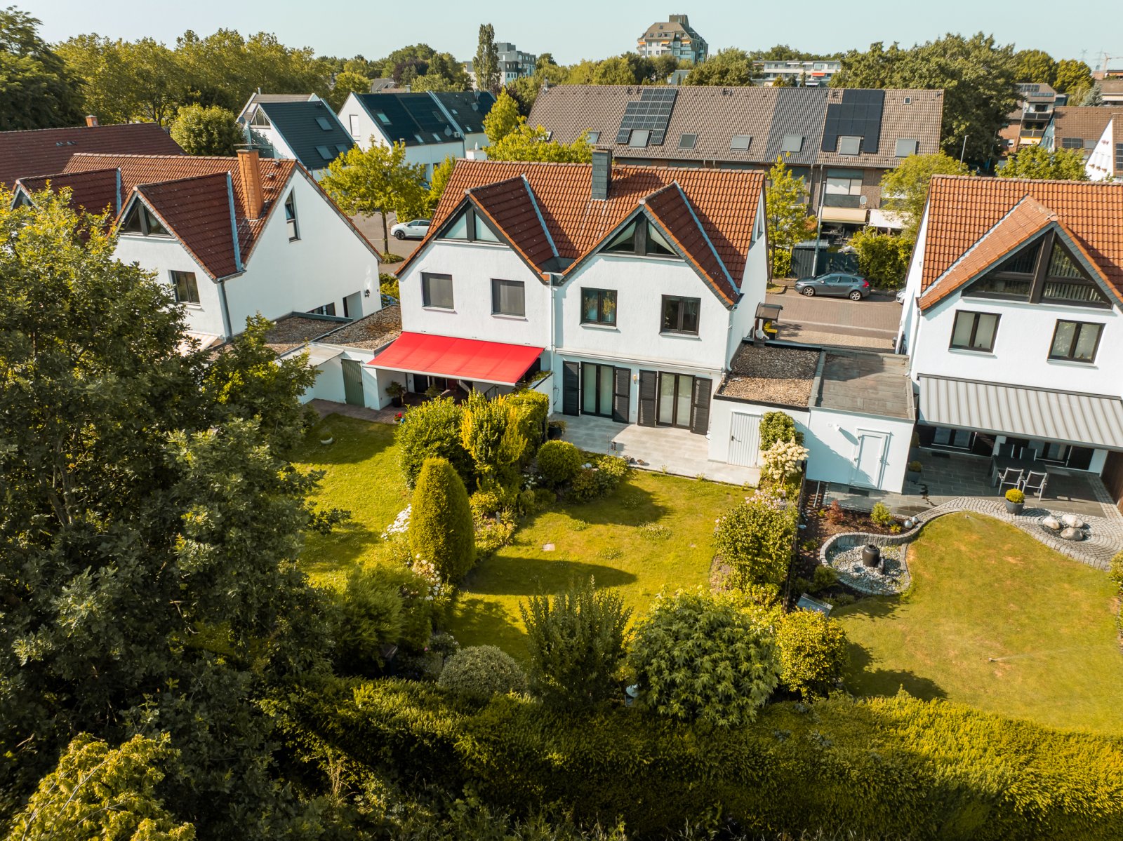 Wohnen in ruhiger Lage – Doppelhaushälfte mit Garage, Garten in Südage