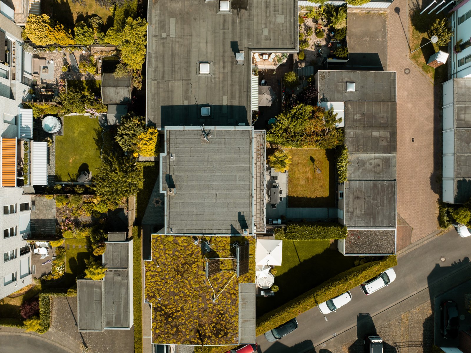 Stilvolles Reihenmittelhaus in Kaarst – Komfort und Eleganz mit Doppelgarage und Südlage