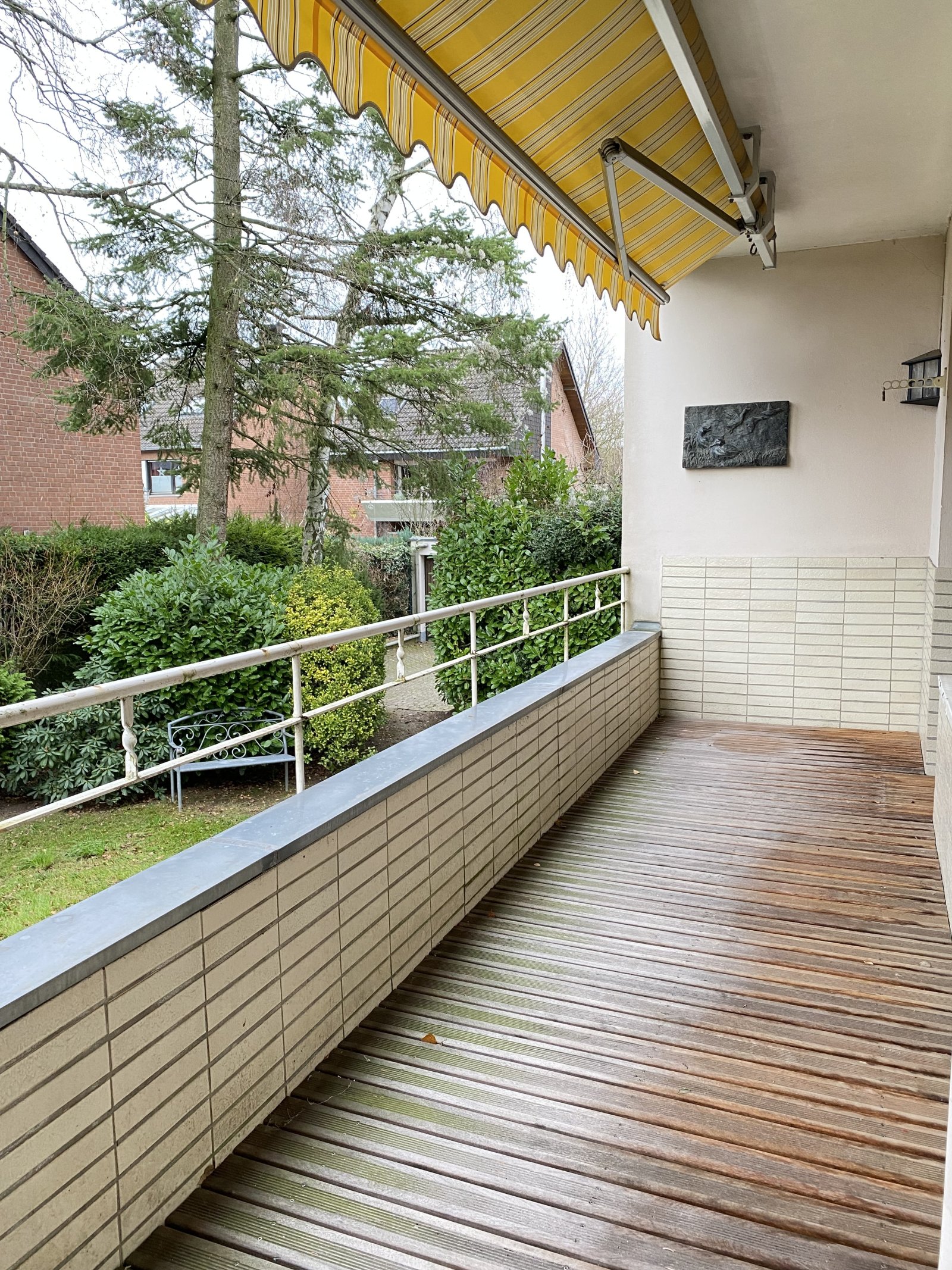 EG-Wohnung - mit zusätzlicher Mansarde im DG und Garage in Düsseldorf Itter