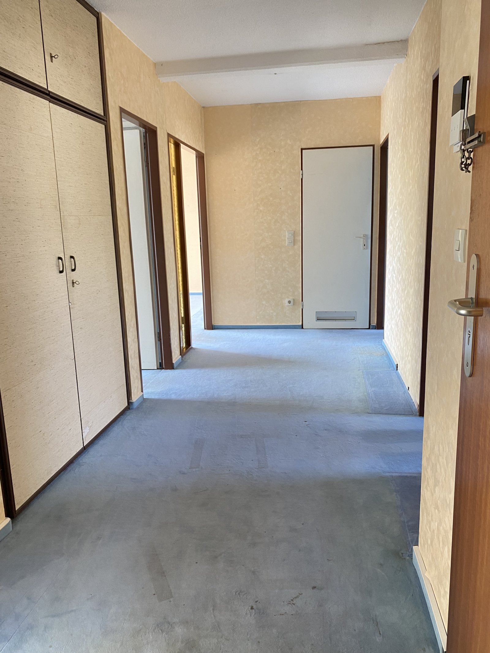 4-Zimmer-Wohnung mit gelungener Raumaufteilung, Neuss- Stadionviertel