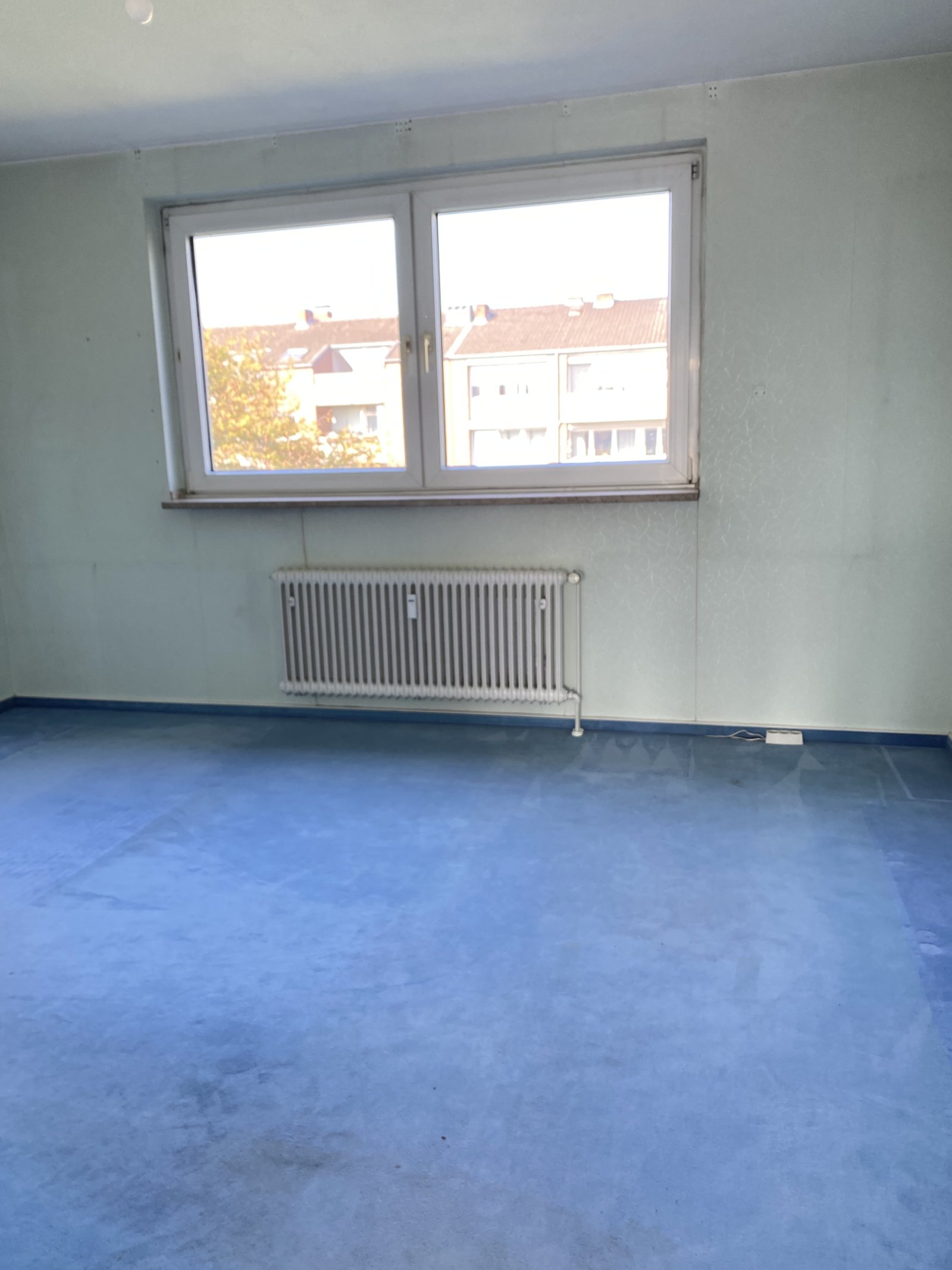 4-Zimmer-Wohnung mit gelungener Raumaufteilung, Neuss- Stadionviertel