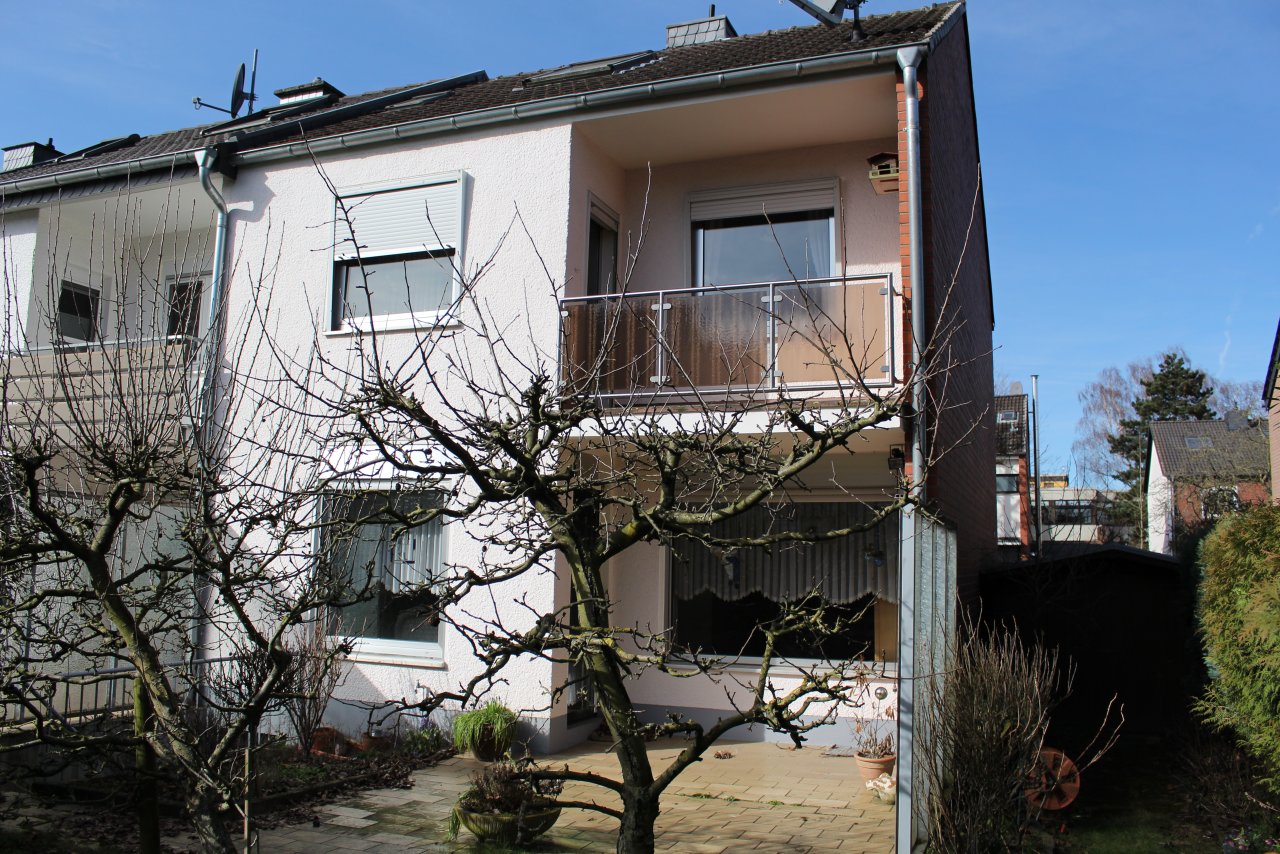 Reihenendhaus mit Potential in Kaarst-Holzbüttgen