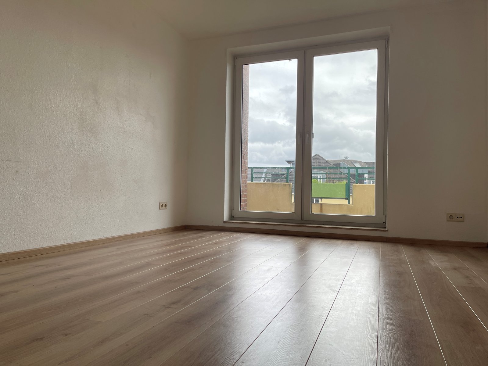 Reduziert! Zentrale Dachgeschosswohnung - Neuss Furth