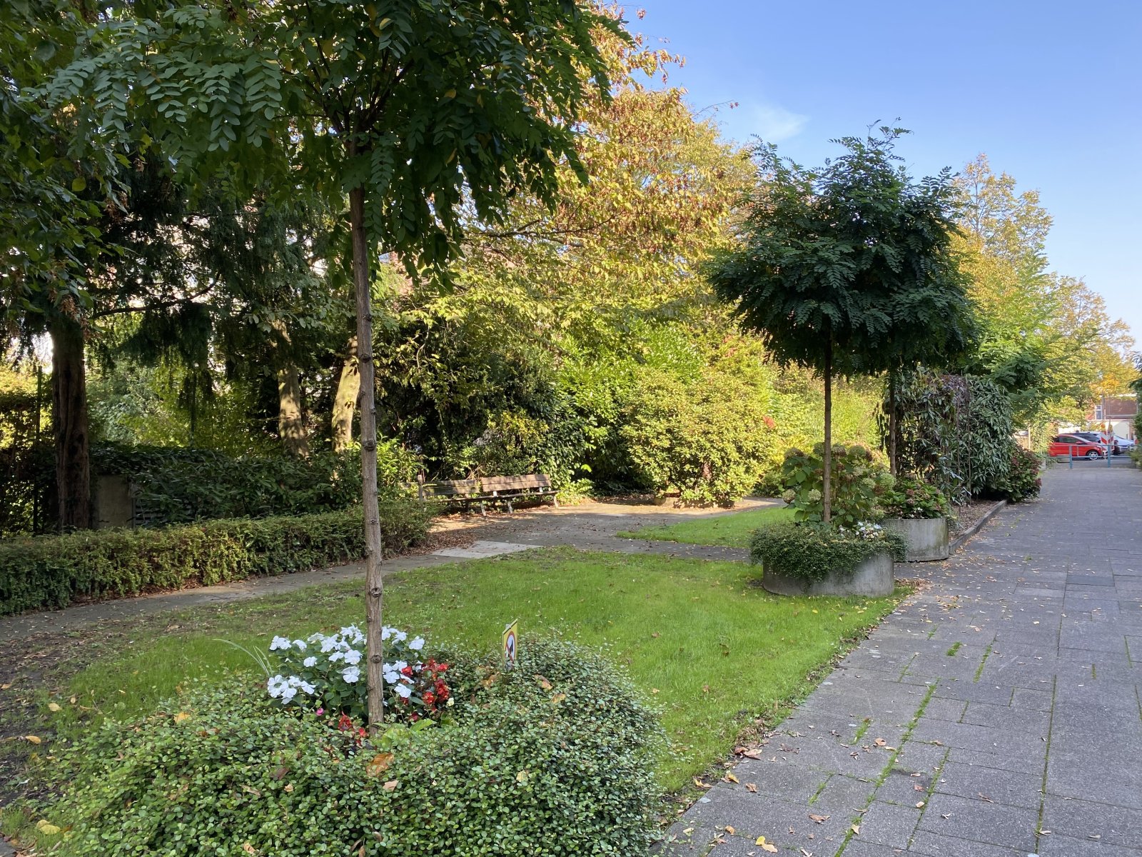 Grünfläche-Gartenanlage