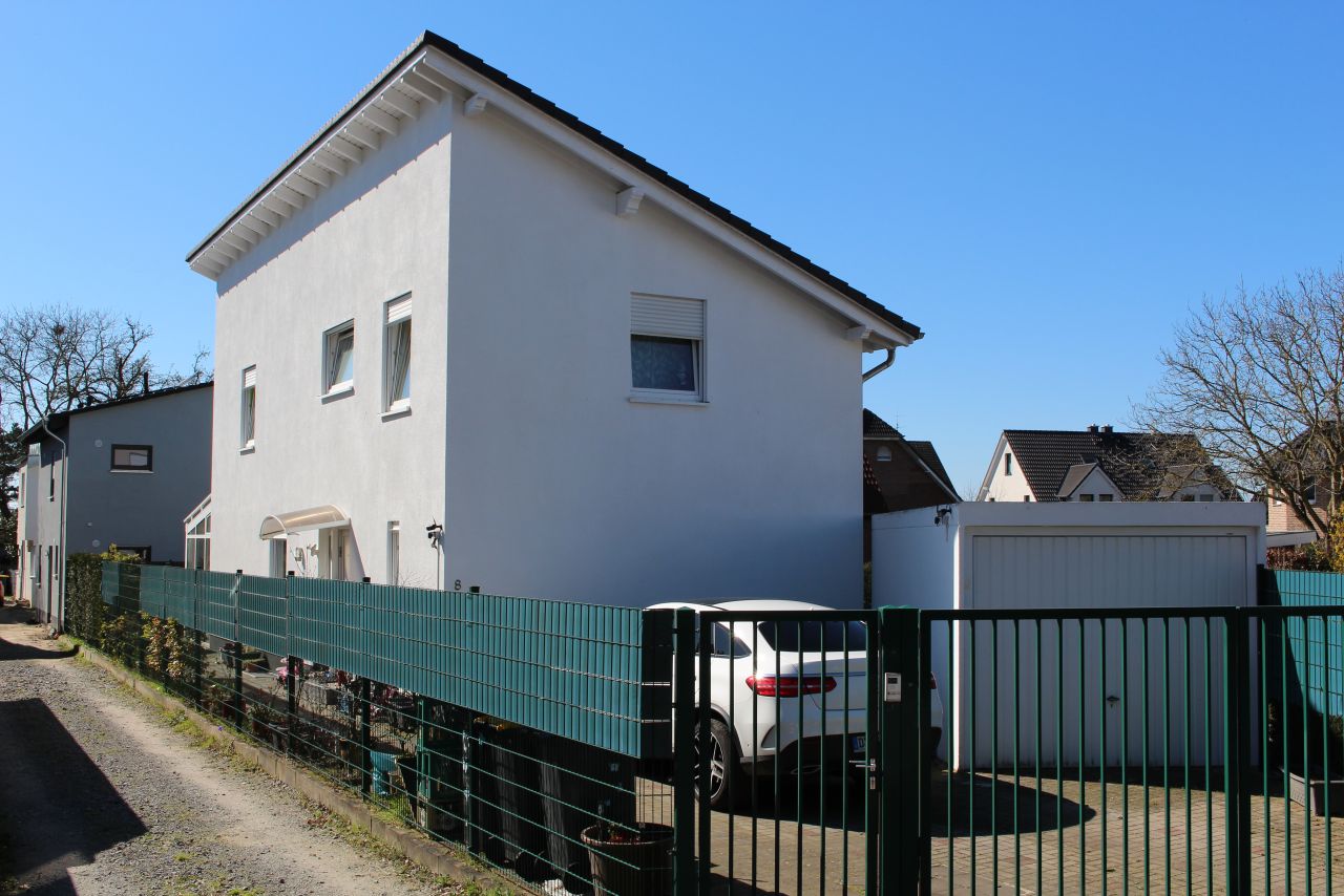 Kaarst: 1FH, modern, freistehend, Platz für die ganze Familie 